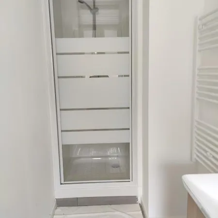 Dg Location Apartment *